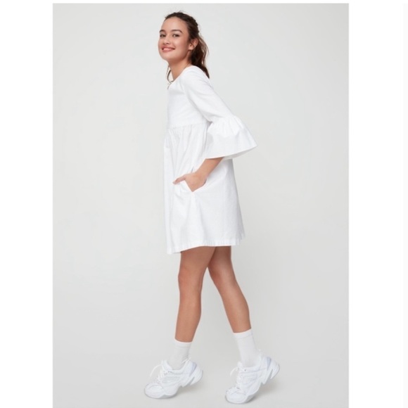 Aritzia Sunday Best Bell-Sleeve Dress - Picture 5 of 8